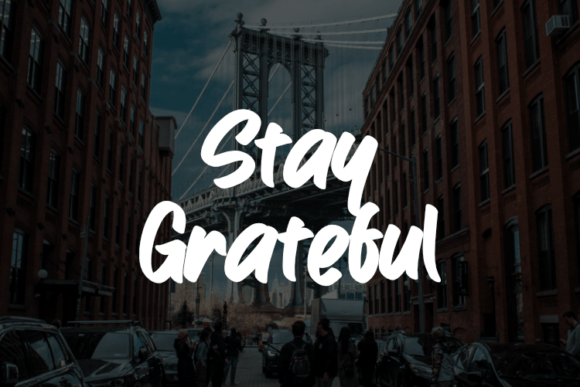 Stay Grateful: A Modern Script Typeface for Web Design